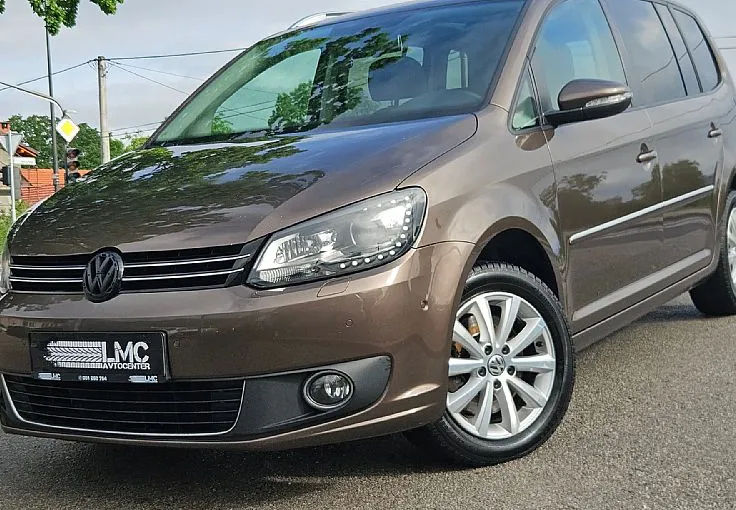 Zunanja slika - Volkswagen Touran - °HIGHLINE°  2.0 TDI 150ks  °XENON° °PANORAMA° - 3