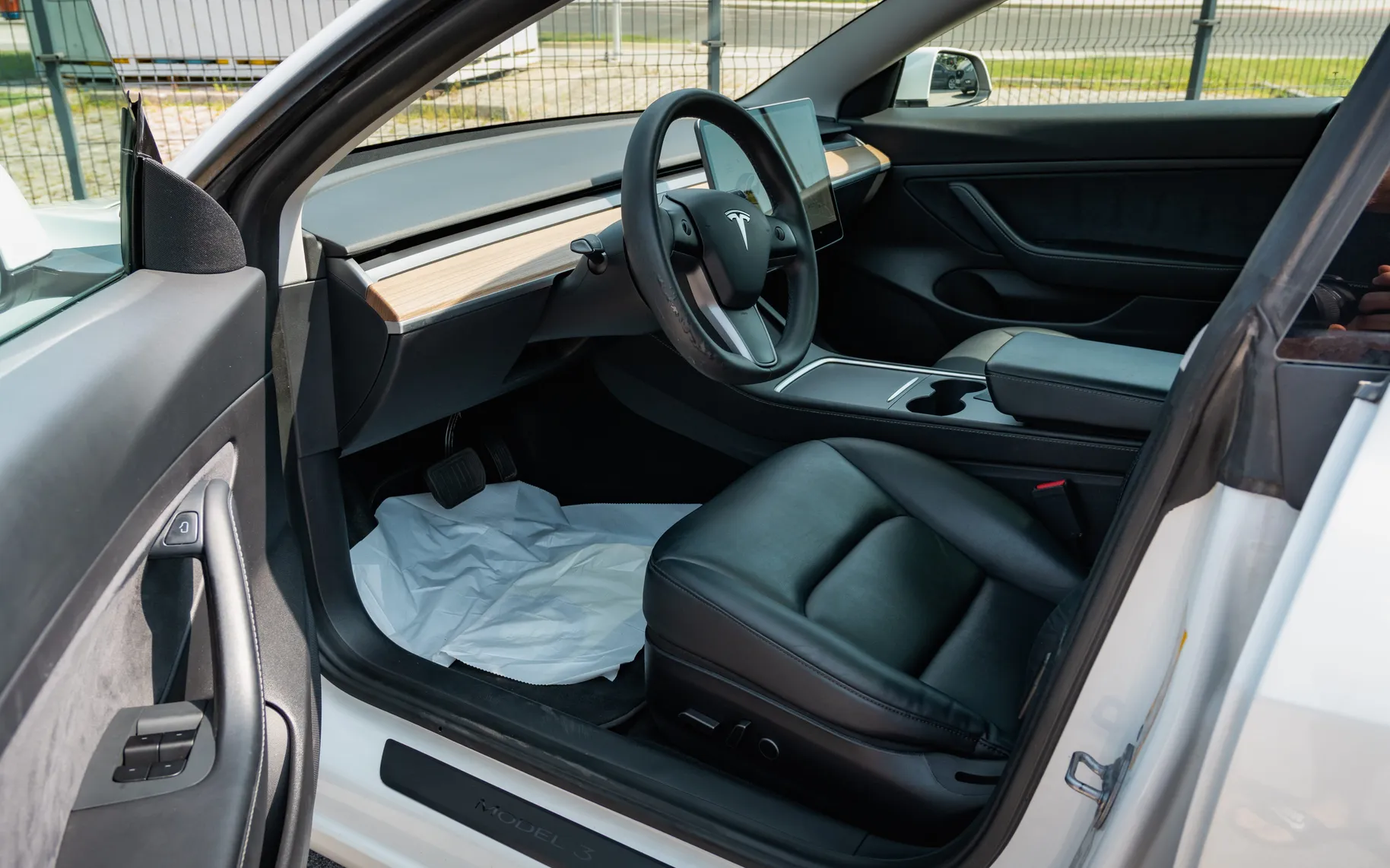 Notranja slika - Tesla Model 3 - Standard Range Plus - 8