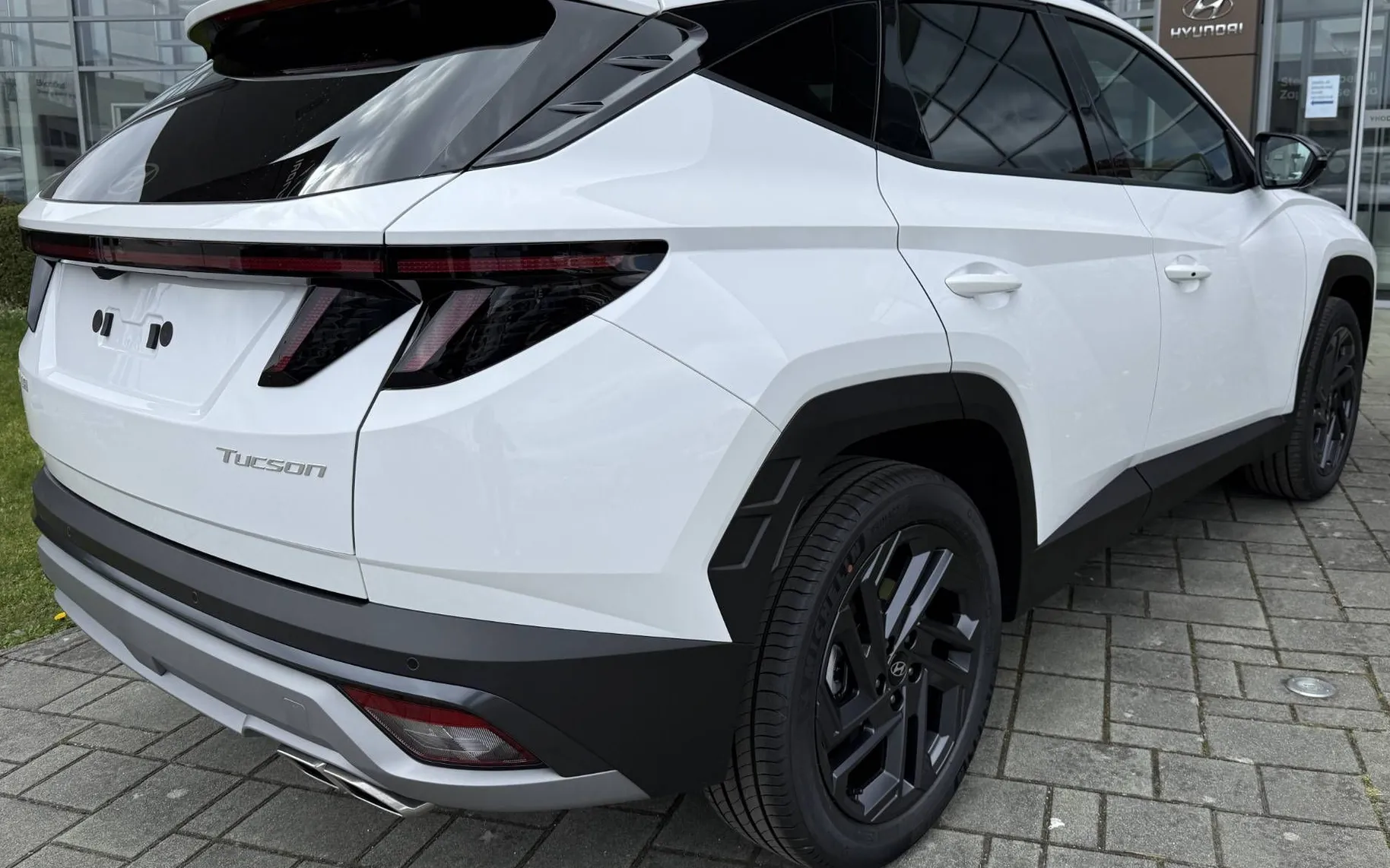 Zunanja slika - Hyundai Tucson - 1.6 T-GDI FL STYLE   BLACK LINE PLUS. WINTER II. - 4