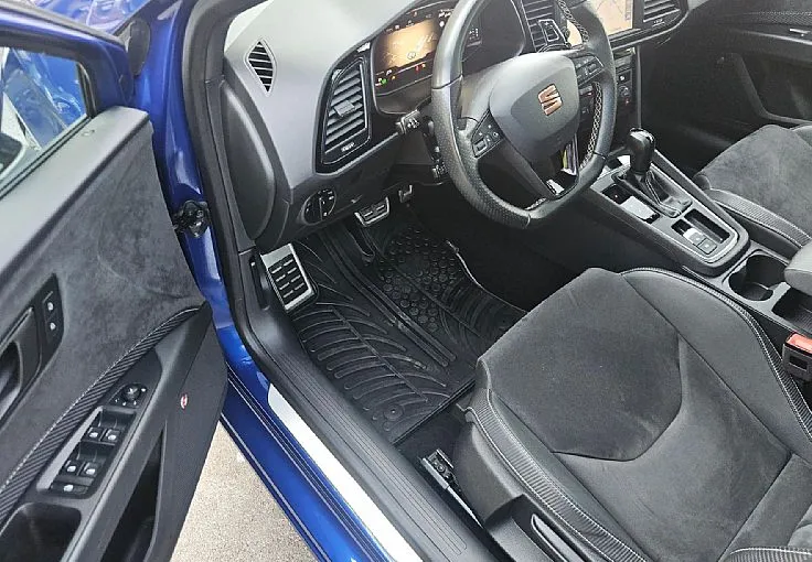 Zunanja slika - Seat Leon - CUPRA 2.0 TSI 4WD 300ks DSG °PANORAMA° °19-COL° - 7