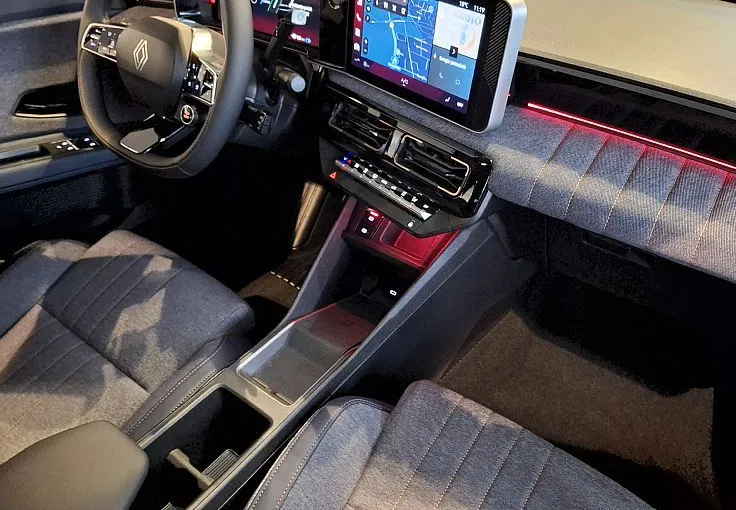 Zunanja slika - Renault 4 E-tech - techno 150 KM + kabel za domačo uporabo - 6