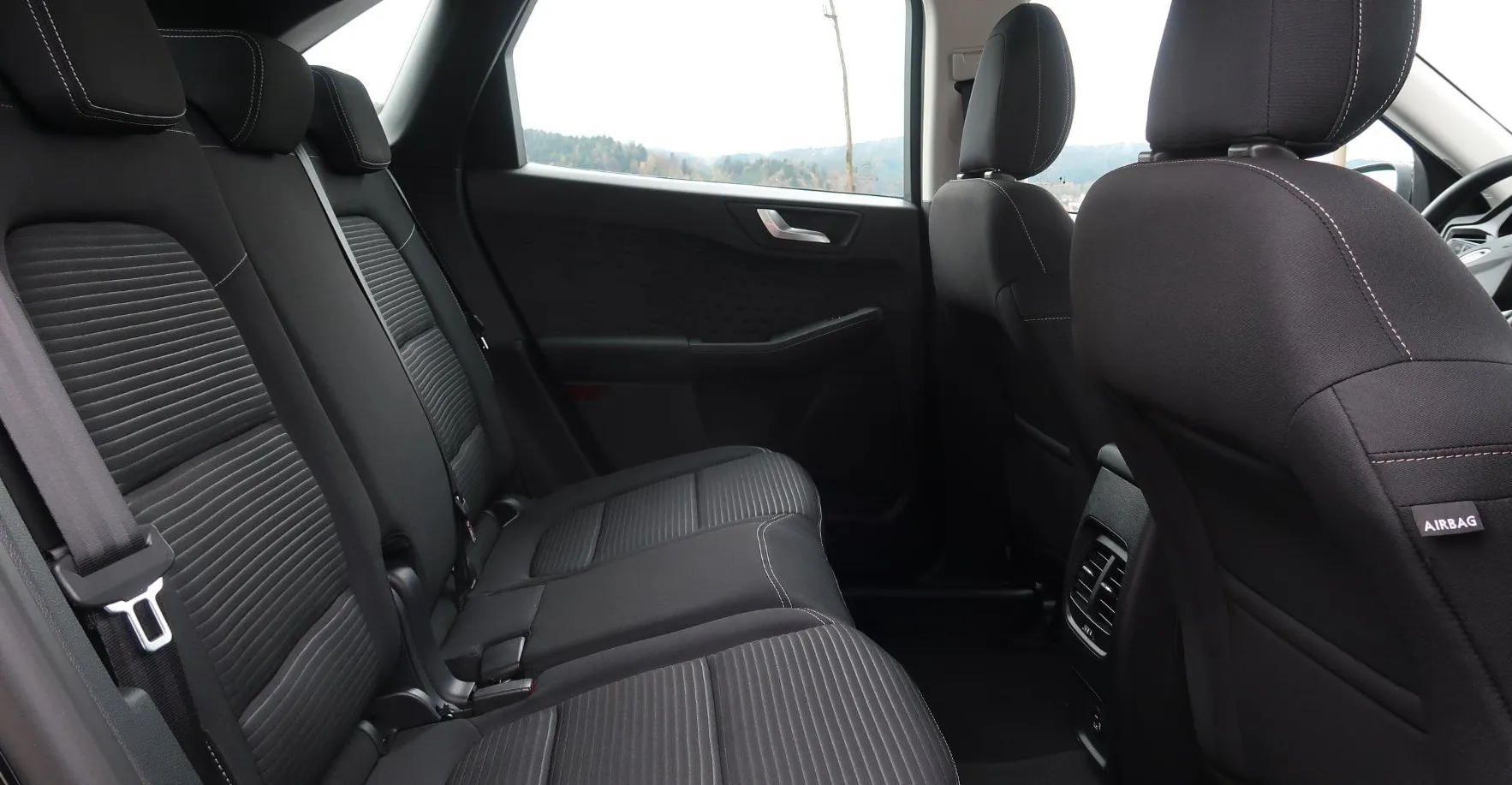 Zunanja slika - Ford Kuga - 2.5 PHEV 225 Titanium-NAVI-ALU-PDC - 15