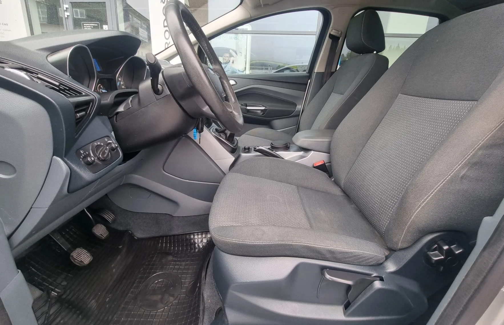Zunanja slika - Ford C-MAX - 1.6 BENCIN - SLOVENSKO POREKLO - SAMO 92.488km - 11