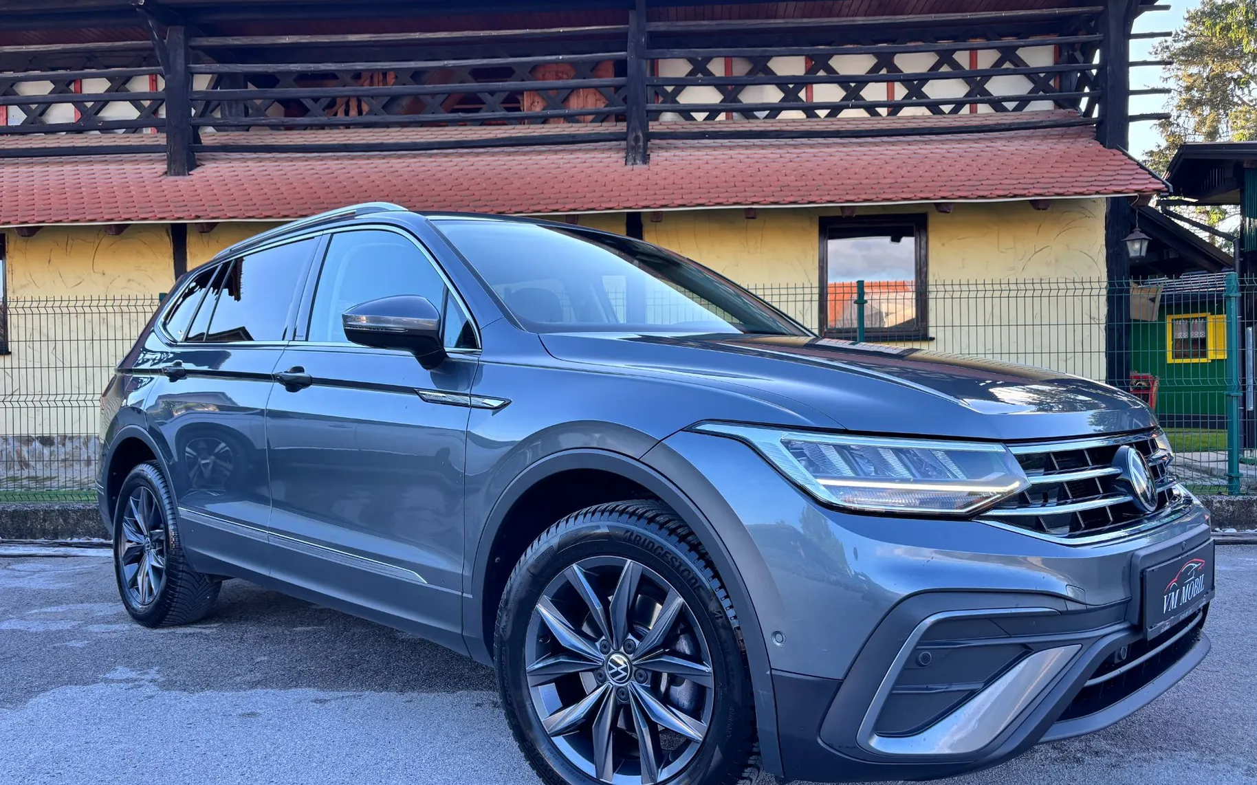 Zunanja slika - Volkswagen Tiguan - 2.0 TDI-1.LAST-7 SEDEŽEV-VIRTUAL-18COL-360 KAMERA - 3
