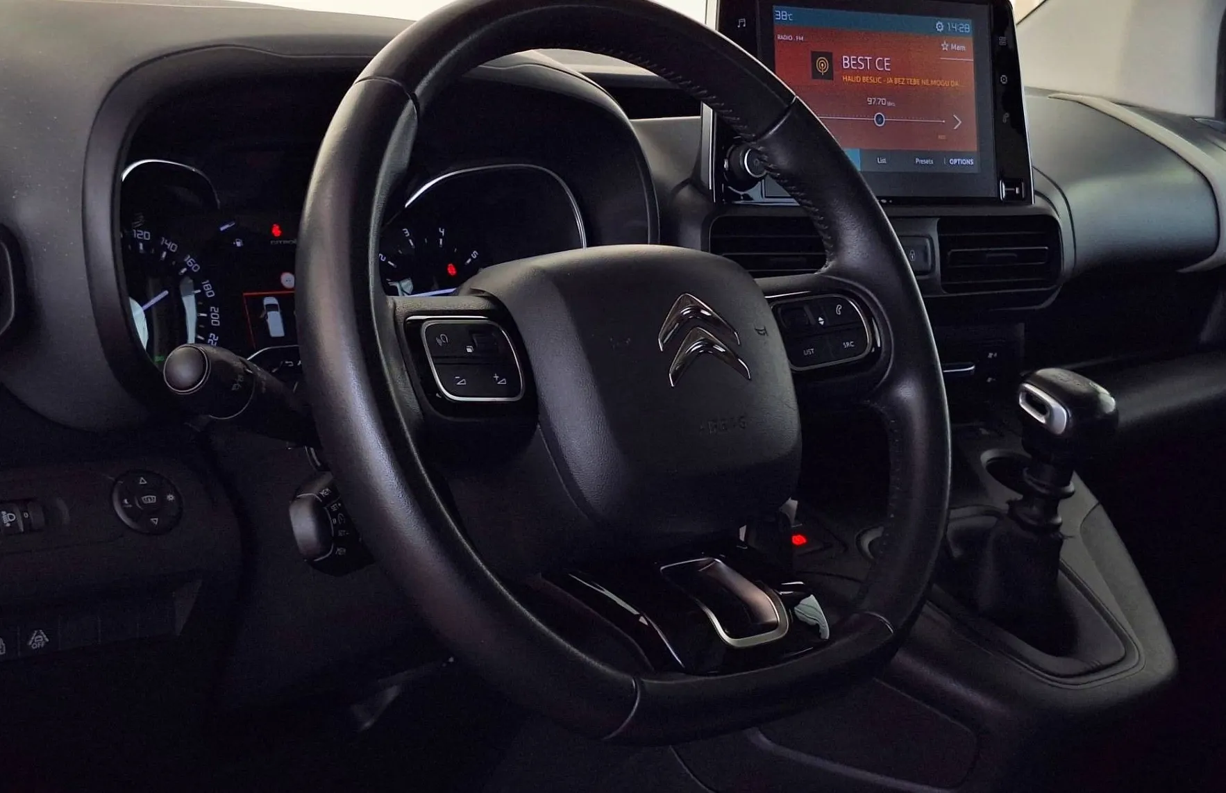 Zunanja slika - Citroën Berlingo - 1.2 Puretech Shine M •Slovensko vozilo•1.lastnik• - 19