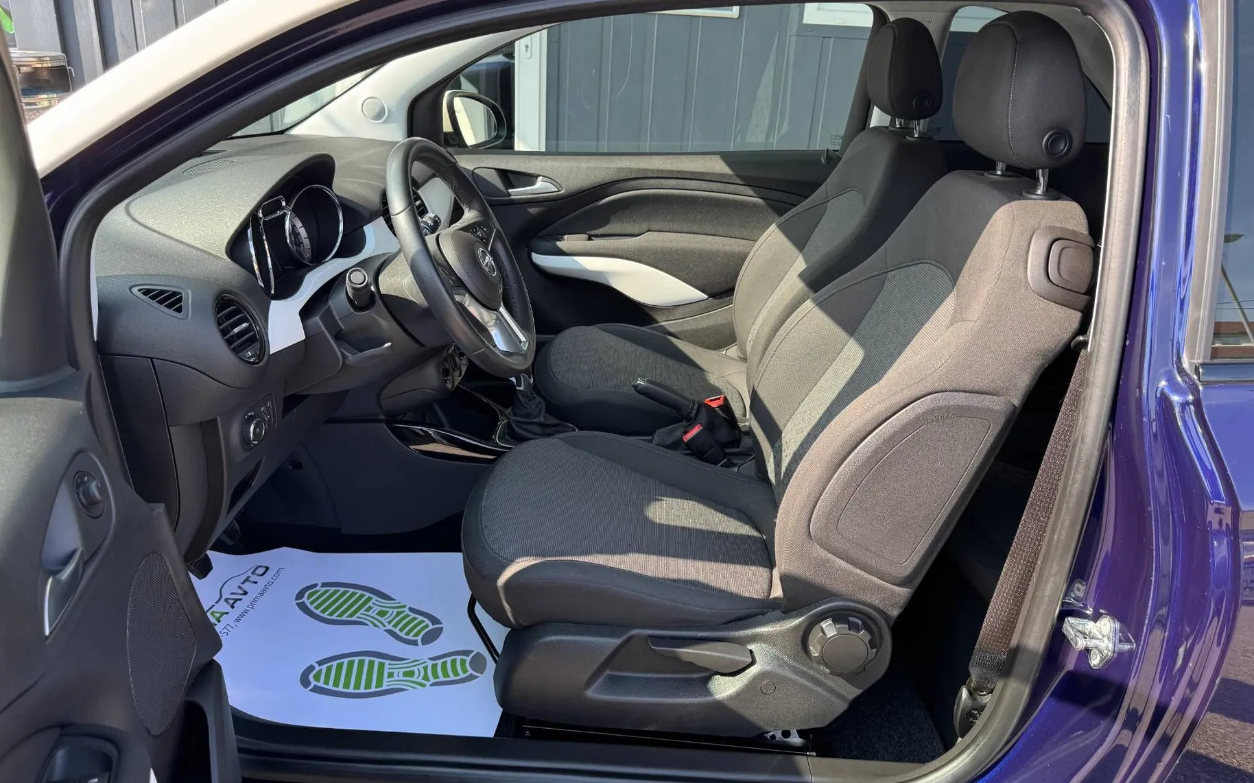 Zunanja slika - Opel Adam - VIOLA°SLO°2.LAST°DVOBARVEN°TEMPOMAT°BLUETOOTH°AL.. - 19