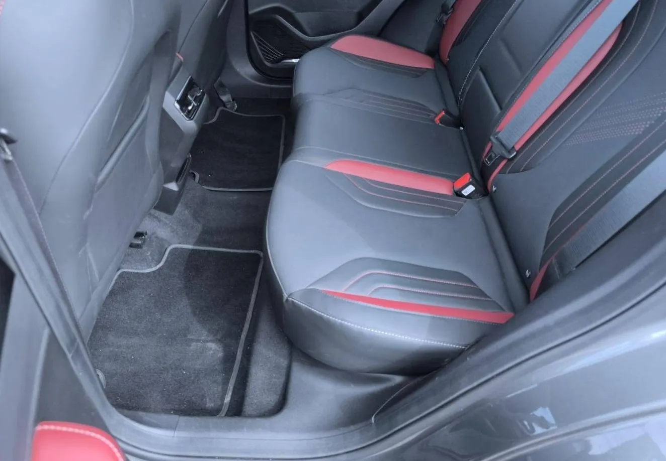 Zunanja slika - Geely Coolray - 1.5 TD GF - 20