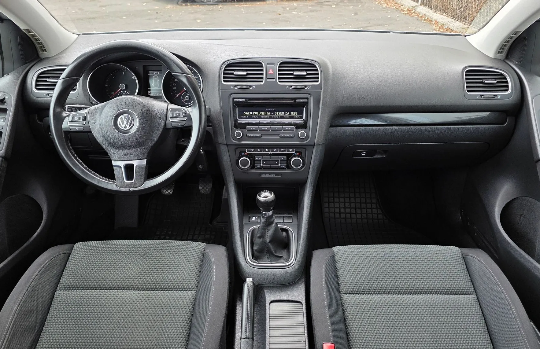Zunanja slika - Volkswagen Golf - COMFORTLINE 1.6 TDI KLIMA-PDC-2.LASTNIK-SLOVENSKI - 9