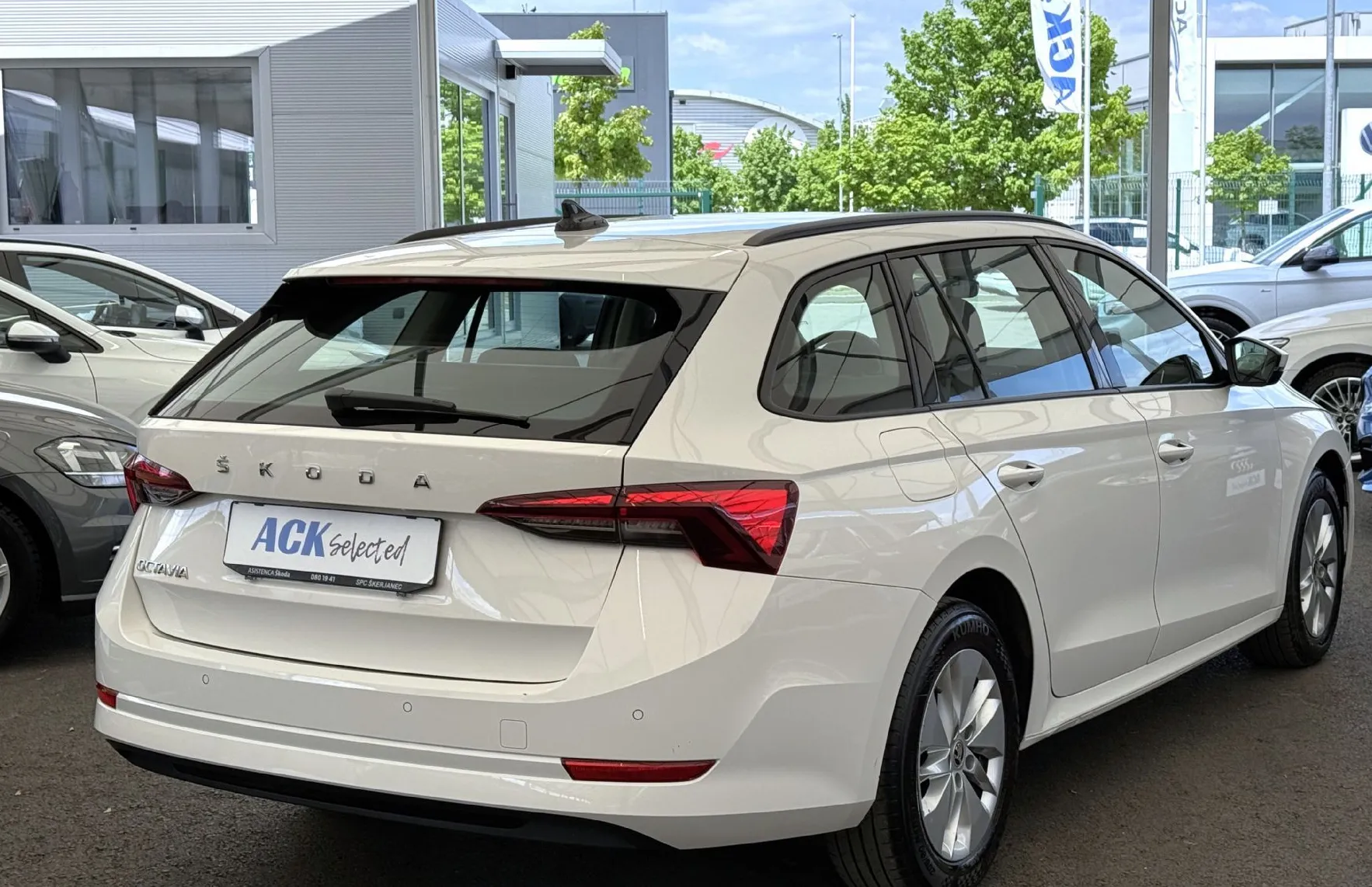 Zunanja slika - Škoda Octavia - Combi 2.0 TDI Ambition SLO 1.Lastnik - 6