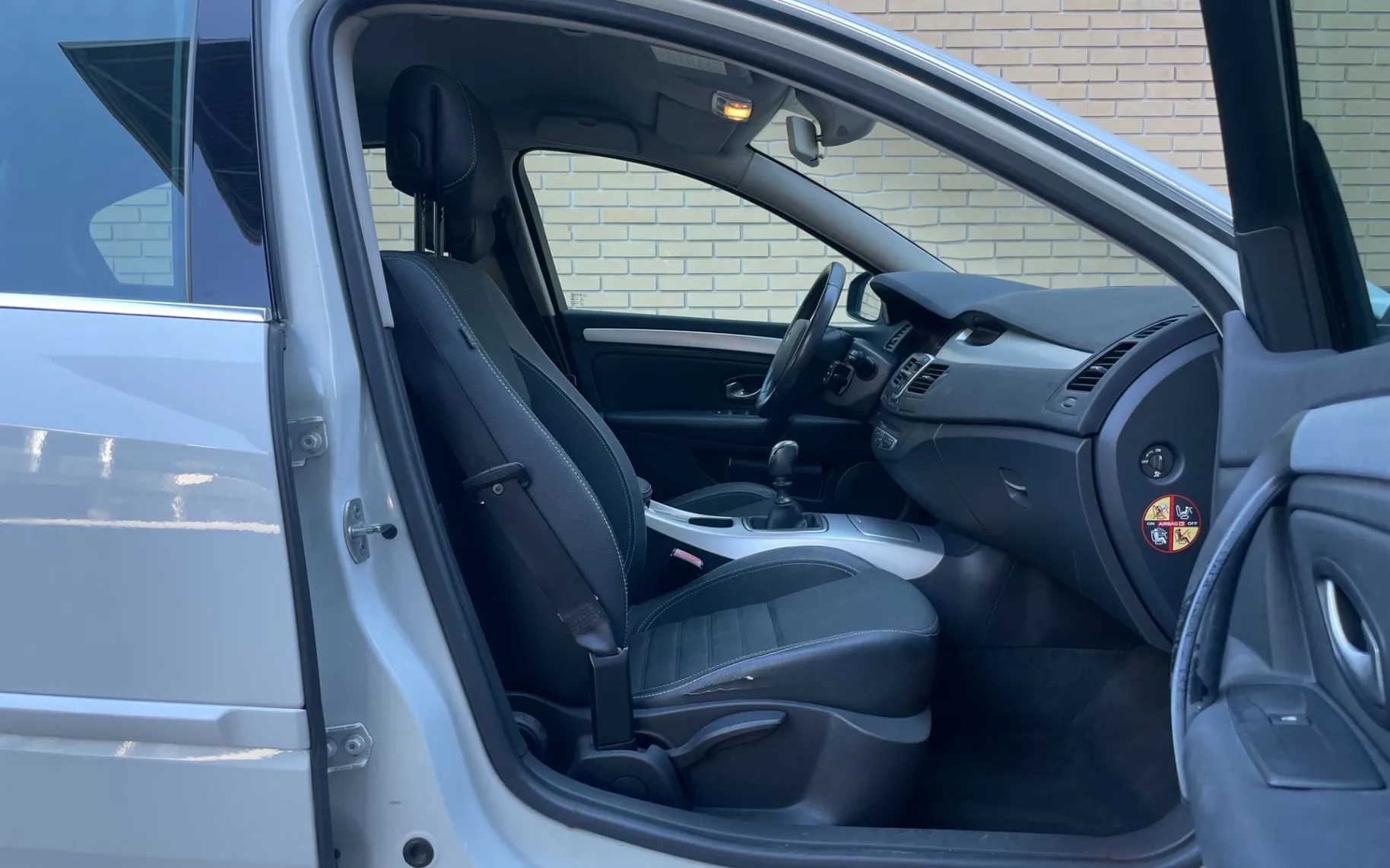 Zunanja slika - Renault Laguna - Elite 2,0 16V - 11