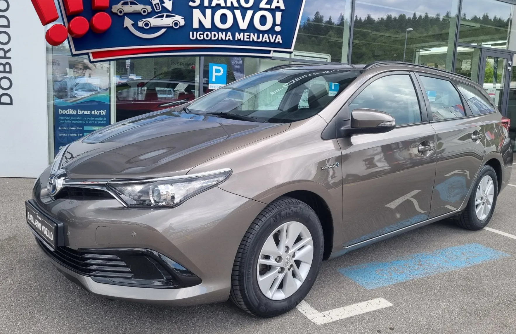 Zunanja slika - Toyota Auris - TOURING 1.8 Hybrid Avtomatik - ZNANA ZGODOVINA - 1