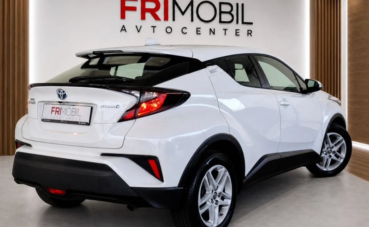 Zunanja slika - Toyota C-HR - 1.8 hibrid HEV C-ENTER SMART... - 3