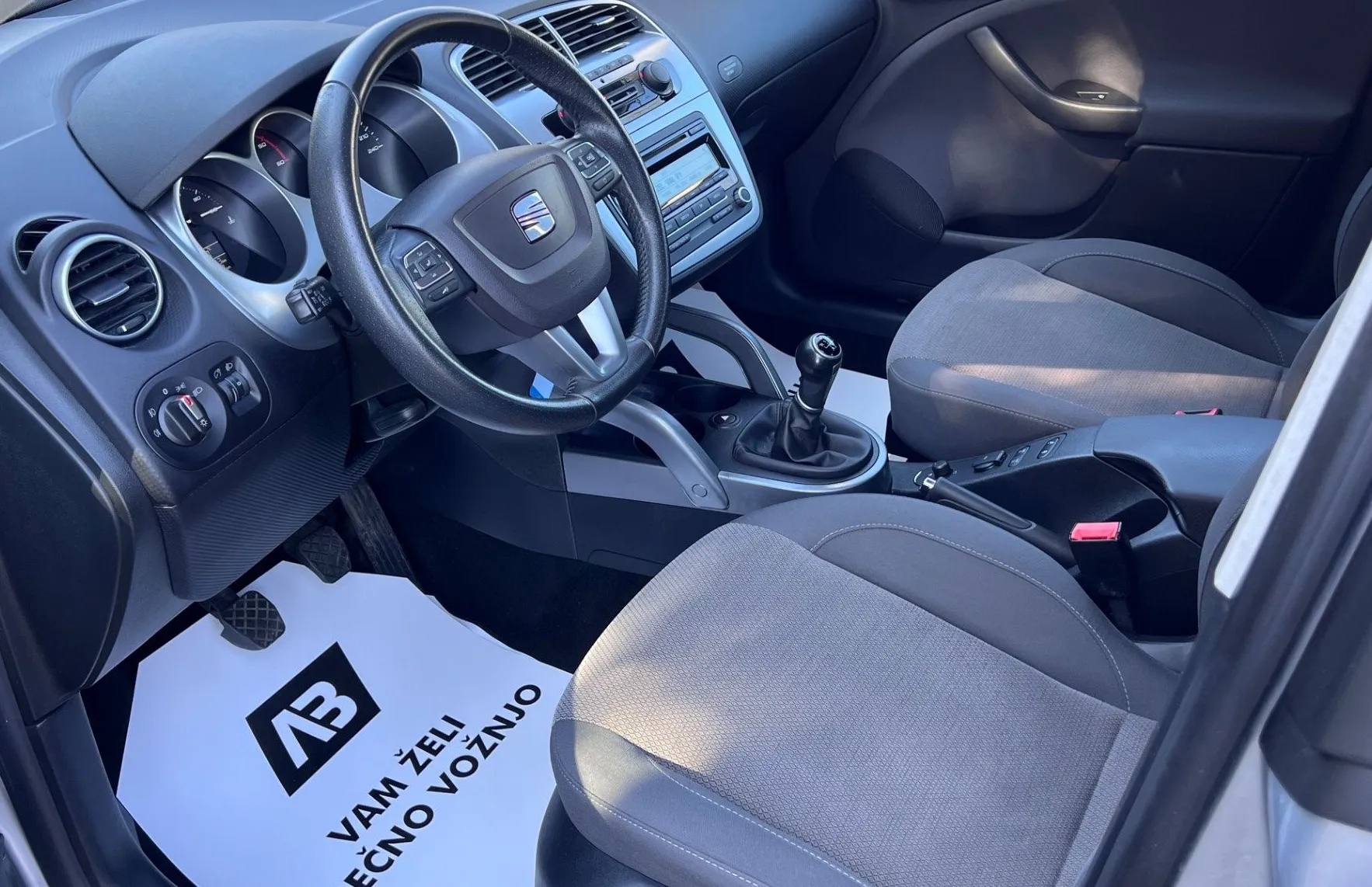 Zunanja slika - Seat Altea - 1.6 TDI+1.LAST+SLO+TEMP+ALU+SAMO 95.013 km - 9