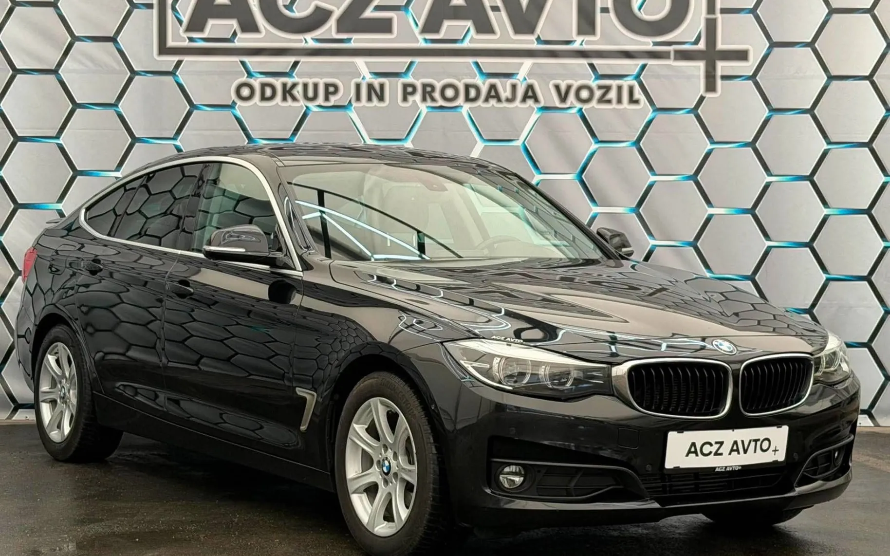Zunanja slika - BMW serija 3 Gran Turismo: - 318D•FACELIFT•XENON+LED•HEAD UP•360 KAMERE•NAVI• - 1