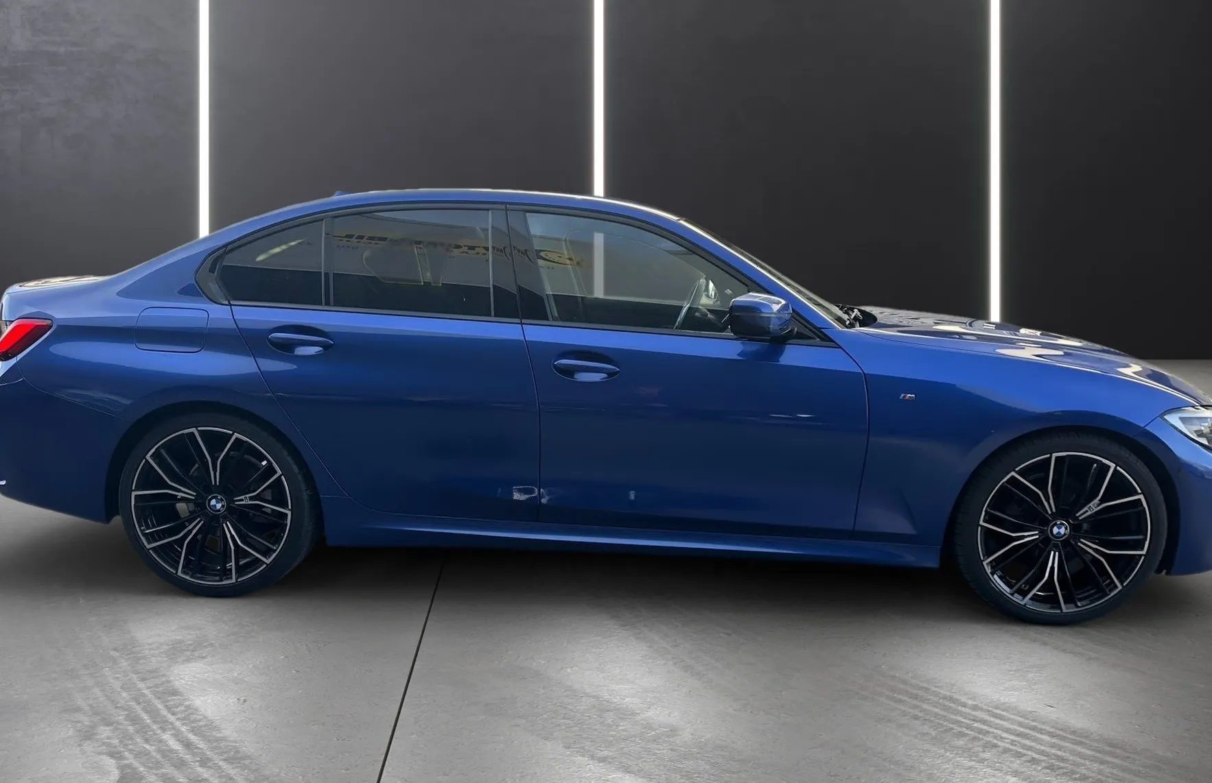 Zunanja slika - BMW Serija 3 - : 318d M PAKET LED NAVI PDC GRETJE SEDEŽEV TOP - 9