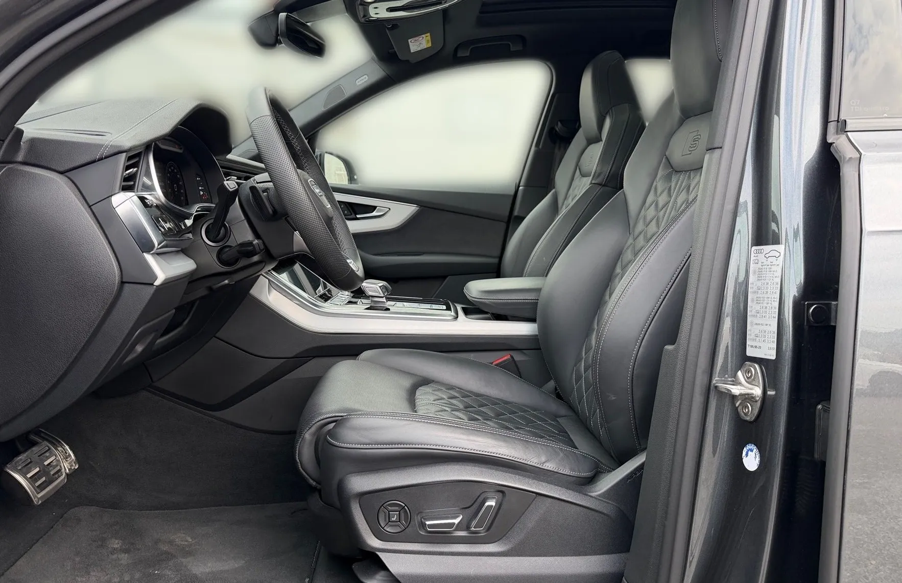 Zunanja slika - Audi Q7 - quattro 50 TDI S line Tiptronic-7 sedež-Panorama - 7