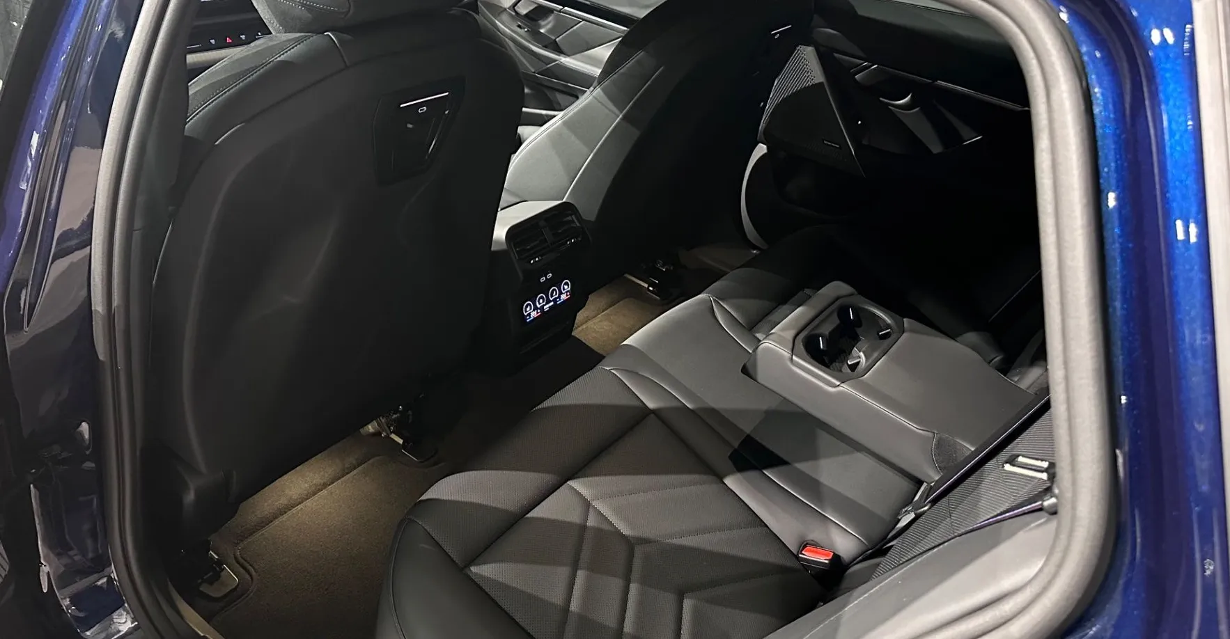 Zunanja slika - BMW Serija 5 - Touring: 540d xDrive Touring-M PRO-ICONIC-HARMAN-VK-20CO - 12