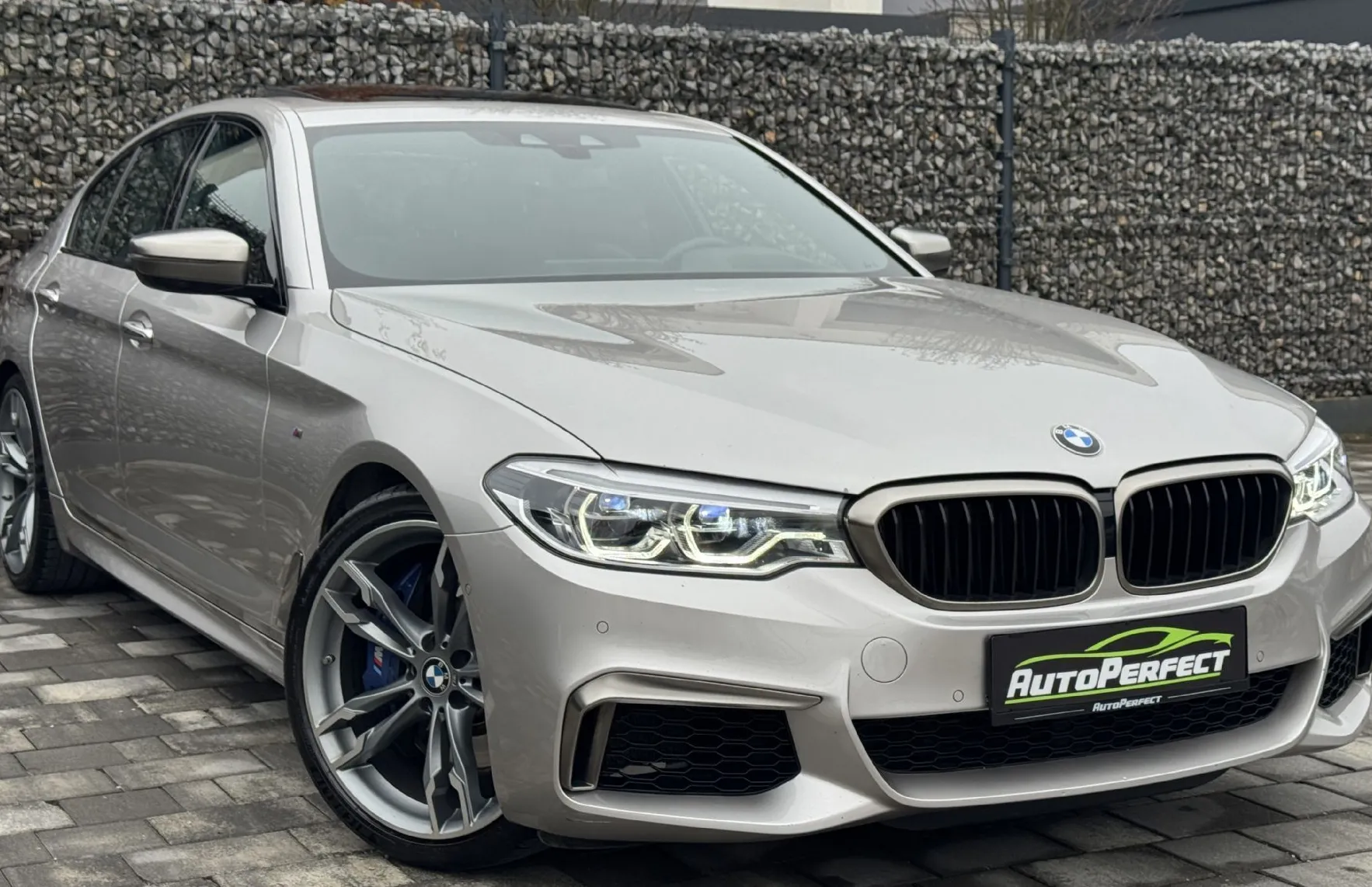 Zunanja slika - BMW Serija 5 - : M550i xDrive |HUD|MEMORY|MASAŽ|PANO|LASER||WEBAST - 1