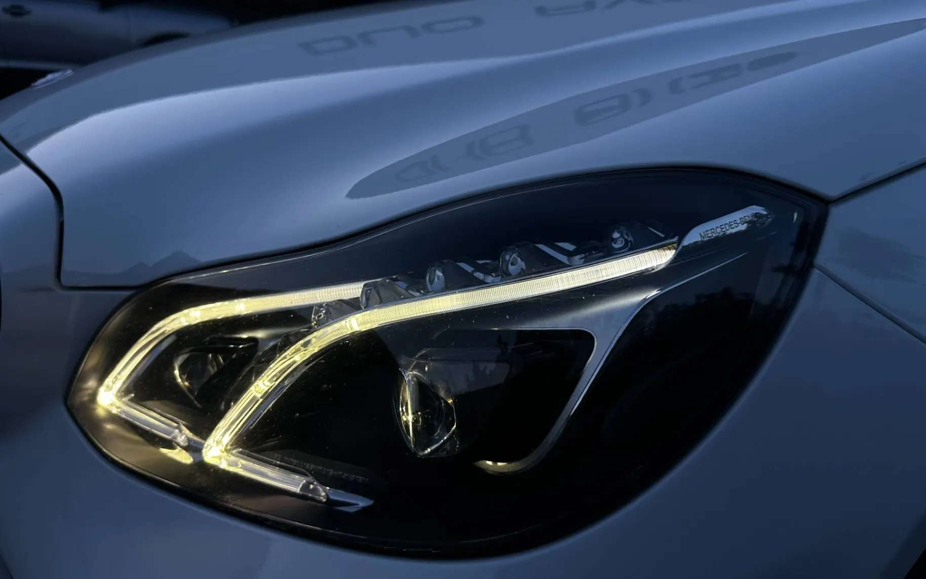 Notranja slika - Mercedes-Benz E-Razred - 220D-AUT-AVANTGRADE-FUL LED-LIZING ZA TUJCE - 12