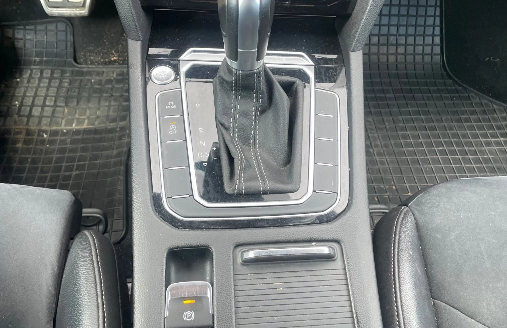 Zunanja slika - VW Arteon - 2.0 TDI R-Line DSG LED. NAVI. ACC. KAMERA. PDC - 18