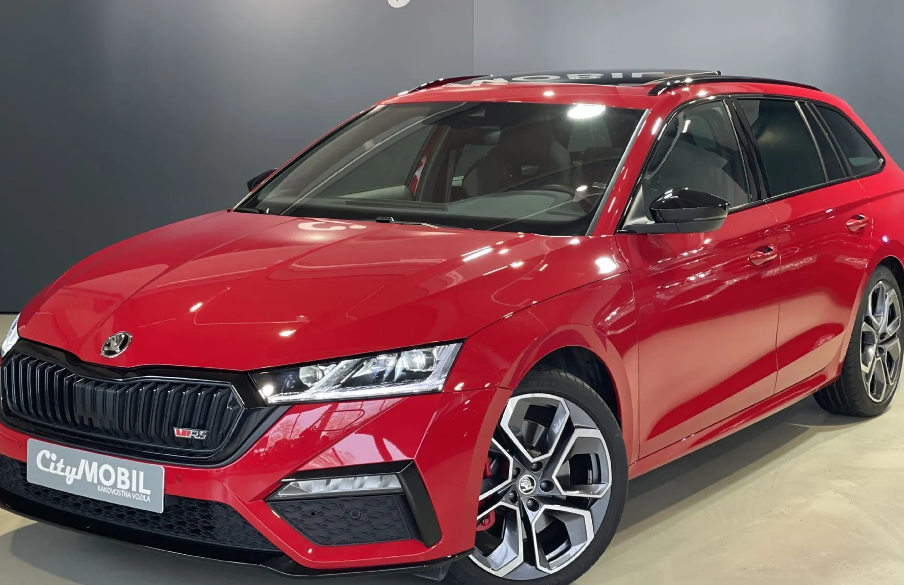 Zunanja slika - Škoda Octavia - RS-VIRTUAL-PANORAMA-NAVI-HALJENJE SED-ALCANTARA - 1