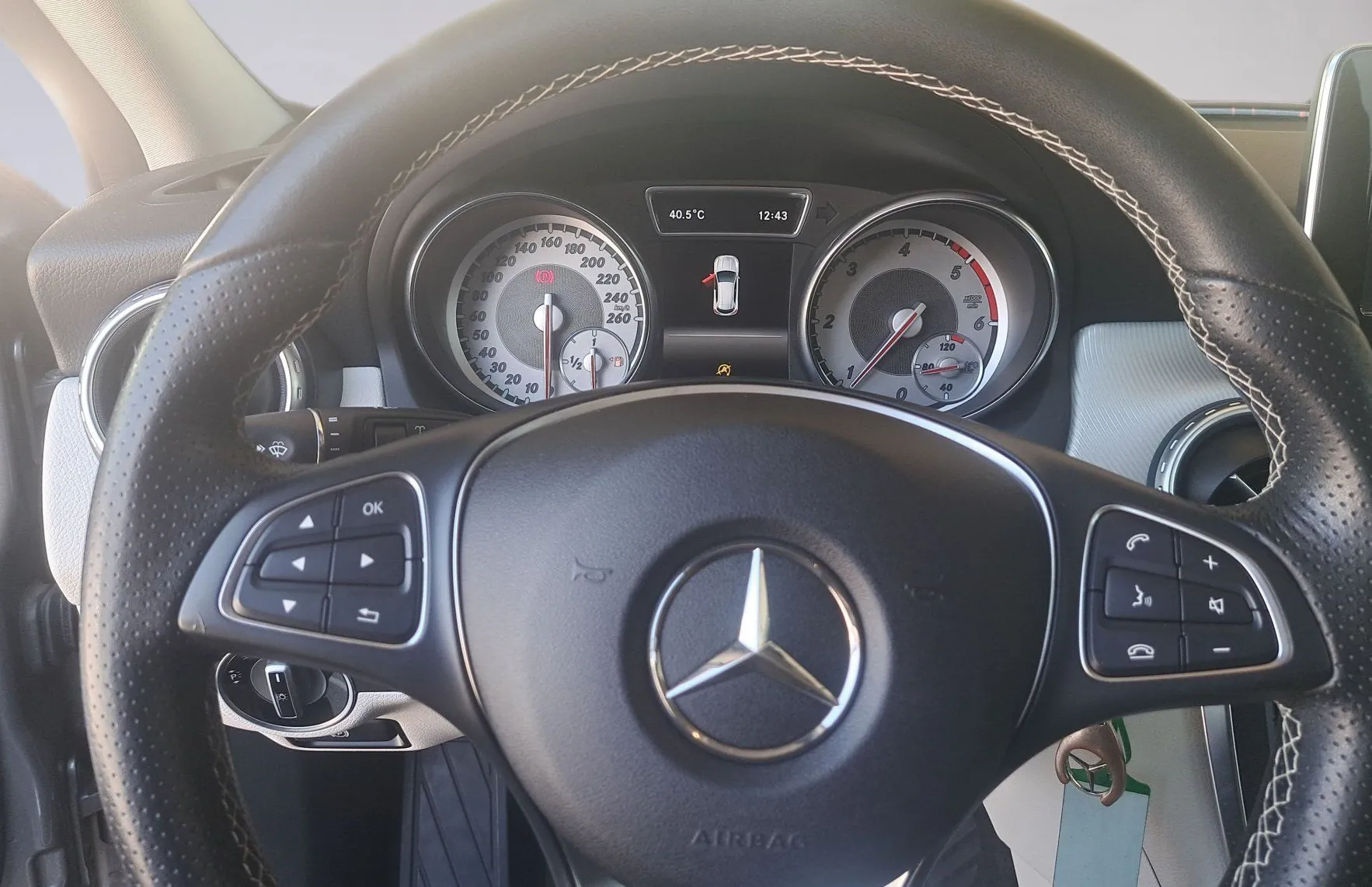 Zunanja slika - Mercedes-Benz GLA-Razred - GLA 180 d Urban - 8