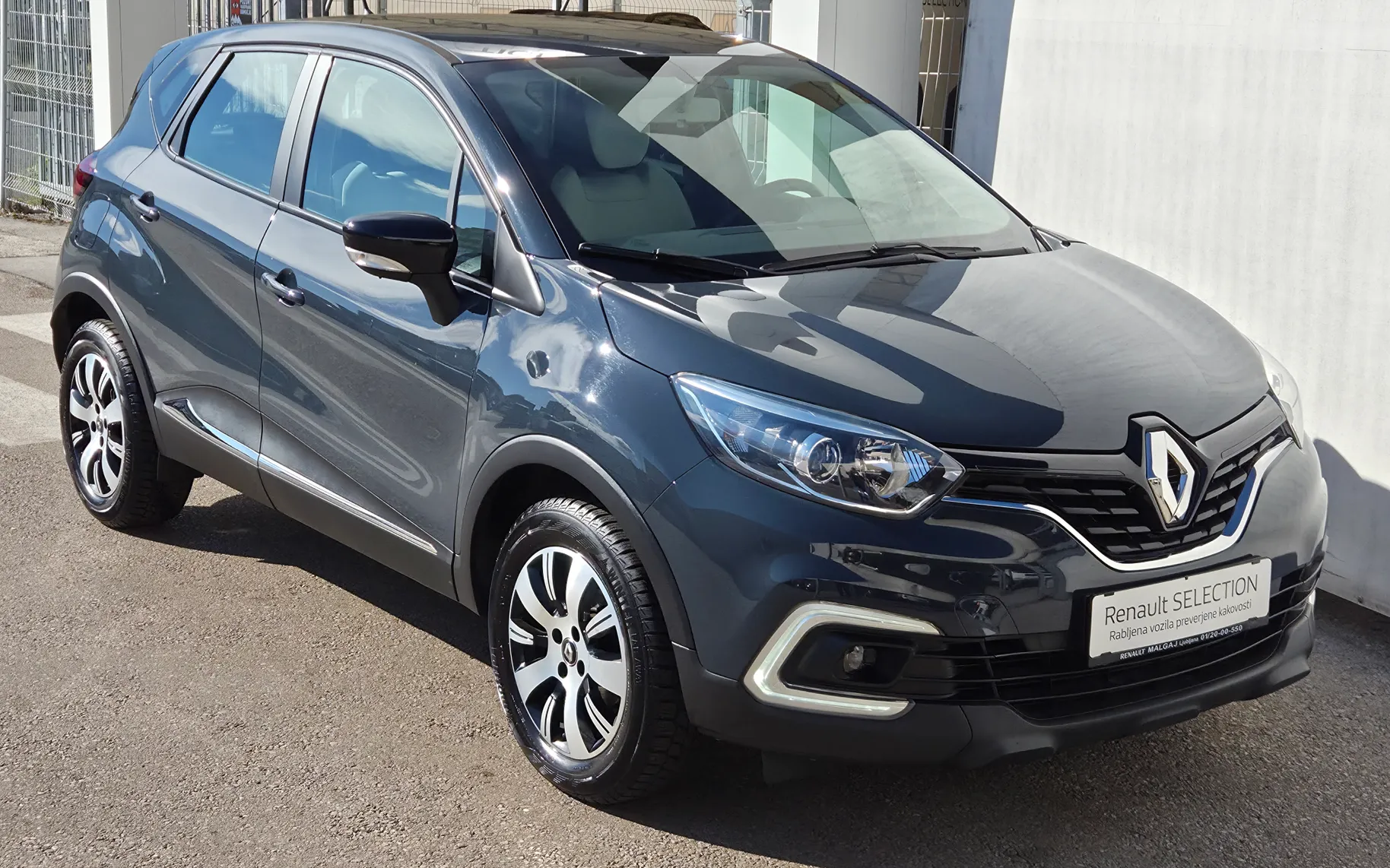 Zunanja slika - Renault Captur - Limited TCe 90 1.LASTNIK SLO.POREKLO - 3
