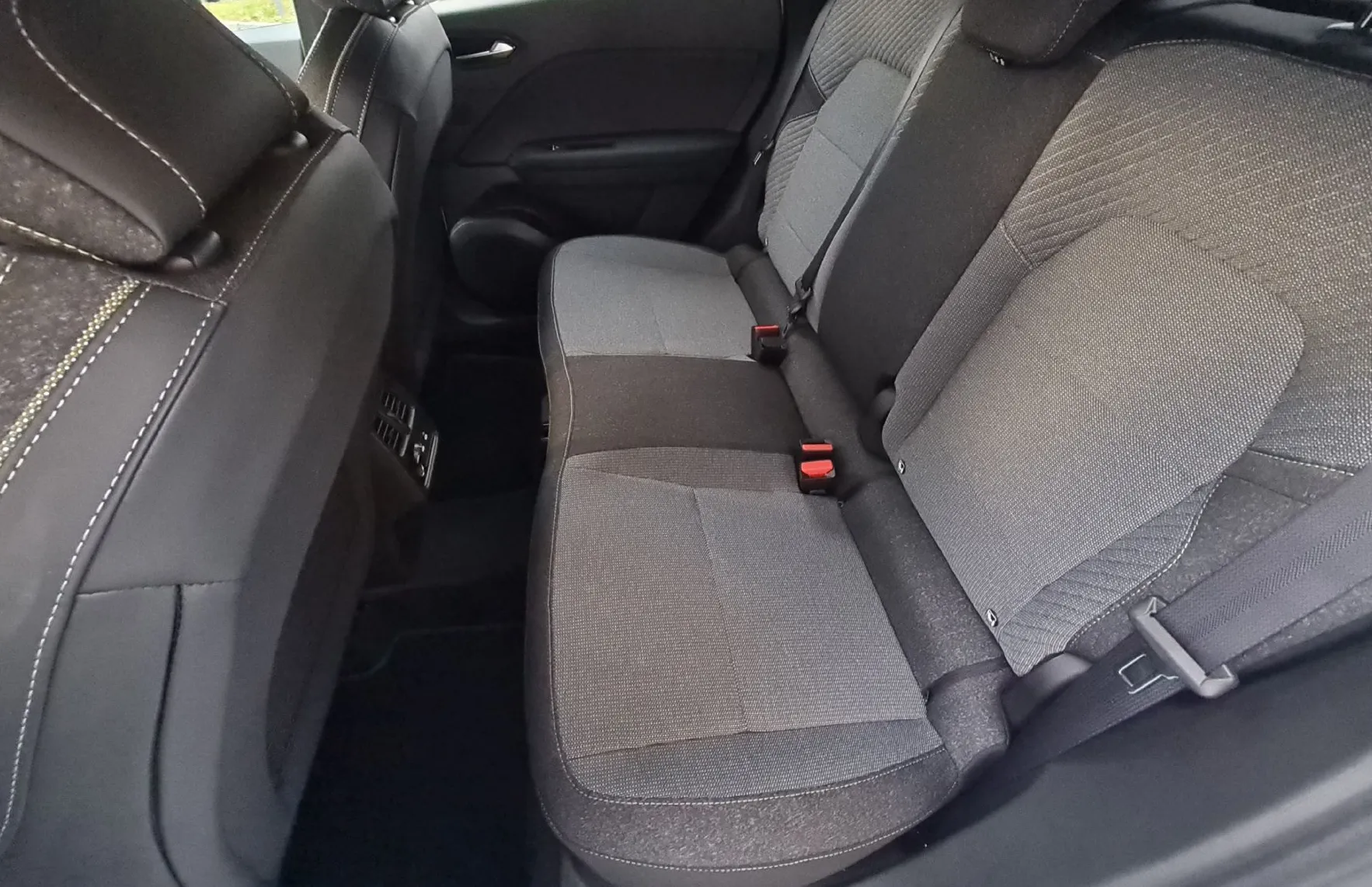 Zunanja slika - Renault Captur - TCe 90 techno - 9
