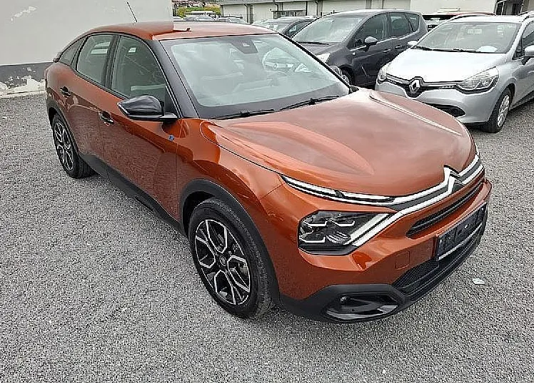 Zunanja slika - Citroën C4 - Električni 136KM - samo 62.000 km - PRIKAZAN DDV - 2