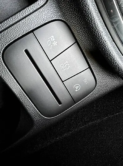 Zunanja slika - Ford Fiesta - Titanium - ZALOGA - 10