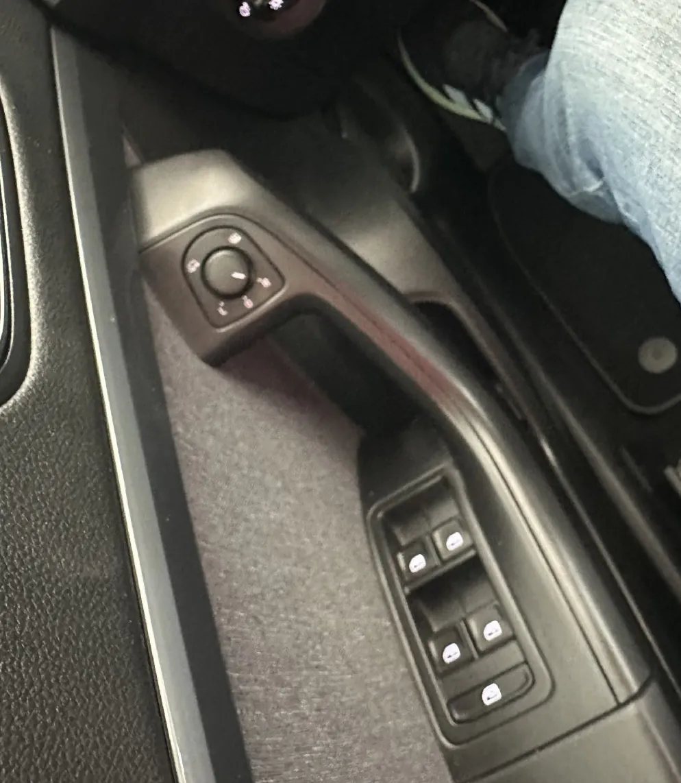 Zunanja slika - Seat Ateca - 1.5 TSI 110 KW STYLE DSG.KAMERA.LED.NAVI.AUTOMATIK - 14
