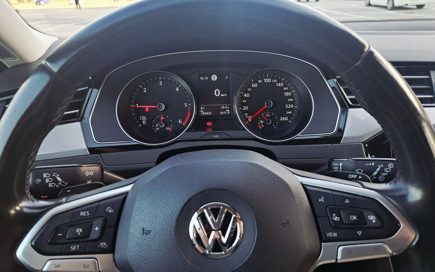 Notranja slika - Volkswagen Passat - Variant 2,0 TDI BMT Connect DSG - 6