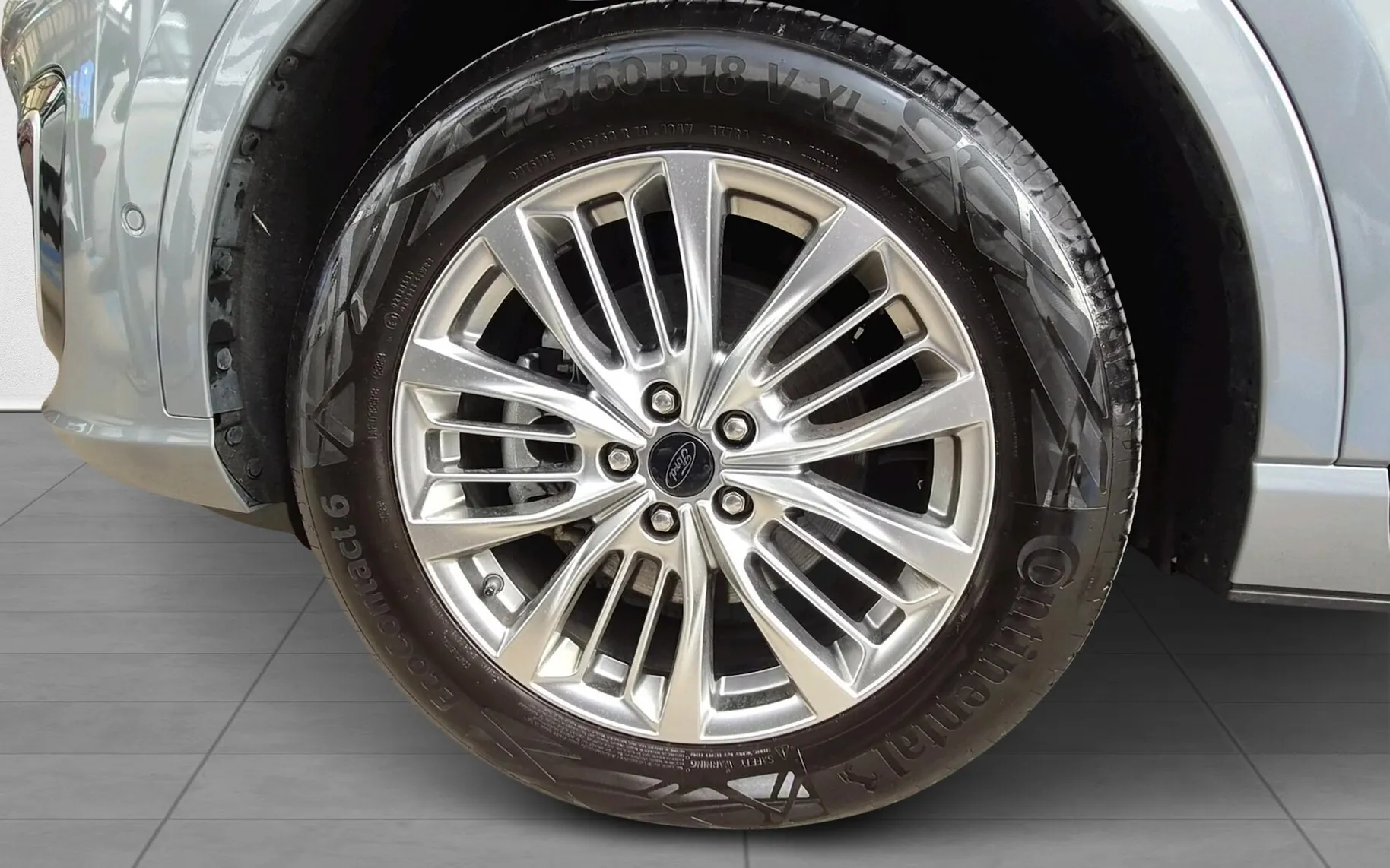 Zunanja slika - Ford Kuga - 2.5 Duratec PHEV Vignale AVT.-SLO-USNJE-HEAD-UP - 12
