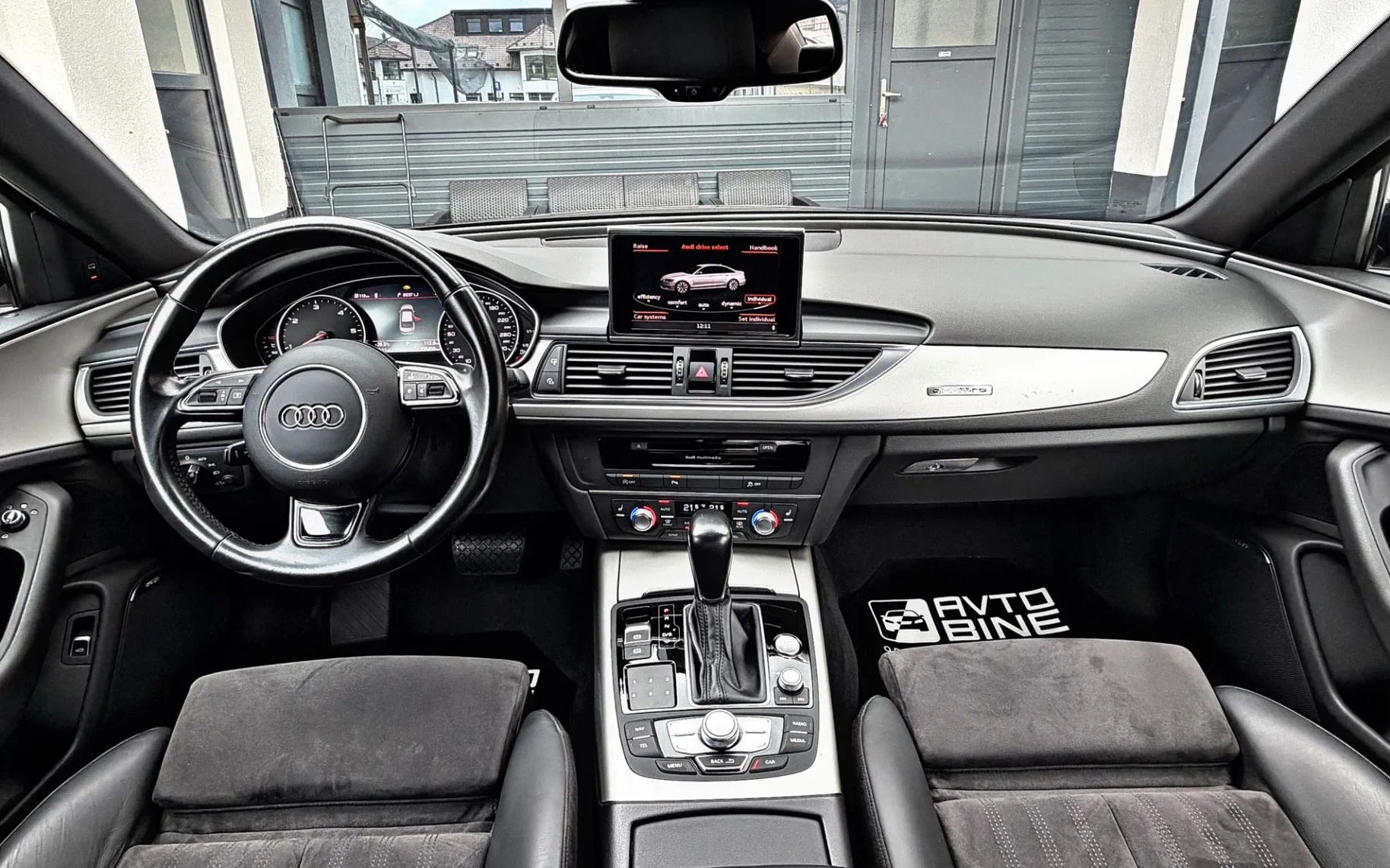 Notranja slika - Audi A6 - 3.0 TDI QUATTRO-235KW-BI-TURBO-MATRIX-NAVI-S LINE - 9