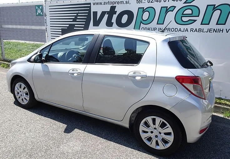 Zunanja slika - Toyota Yaris - 5V 1.33 1. LASTNIK SLO - KAMERA -  FINANCIRANJE - 3