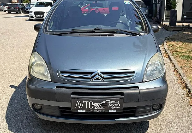 Zunanja slika - Citroën Xsara Picasso - 1.6i 16V Elegance - 2