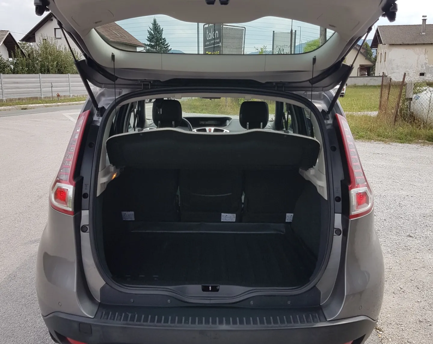 Zunanja slika - Renault Scénic - 1.5 dCi - SLO. velik servis - 6