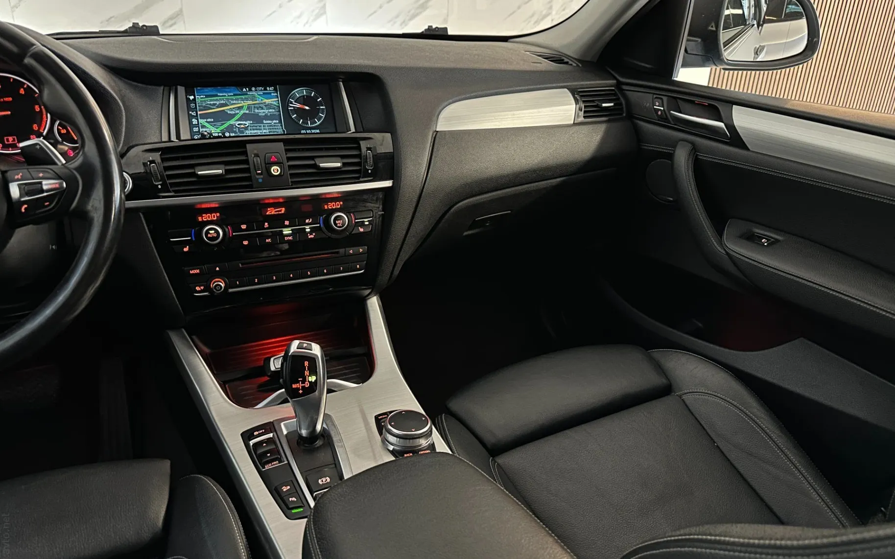 Notranja slika - BMW serija X4: - xDrive20d |xLine|ACC|Kamera|HUD|Memory|Harman| - 12