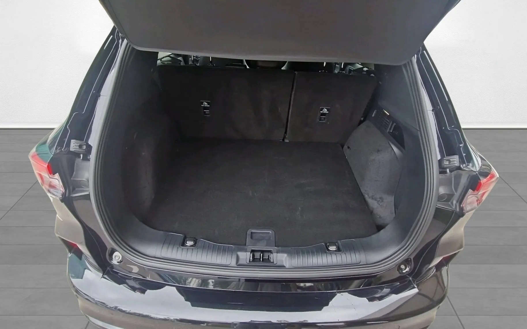 Zunanja slika - Ford Kuga - St-Line X 2.5 Hyb FHEV-SLO-RADAR-LED-NAVI-HEADUP - 11