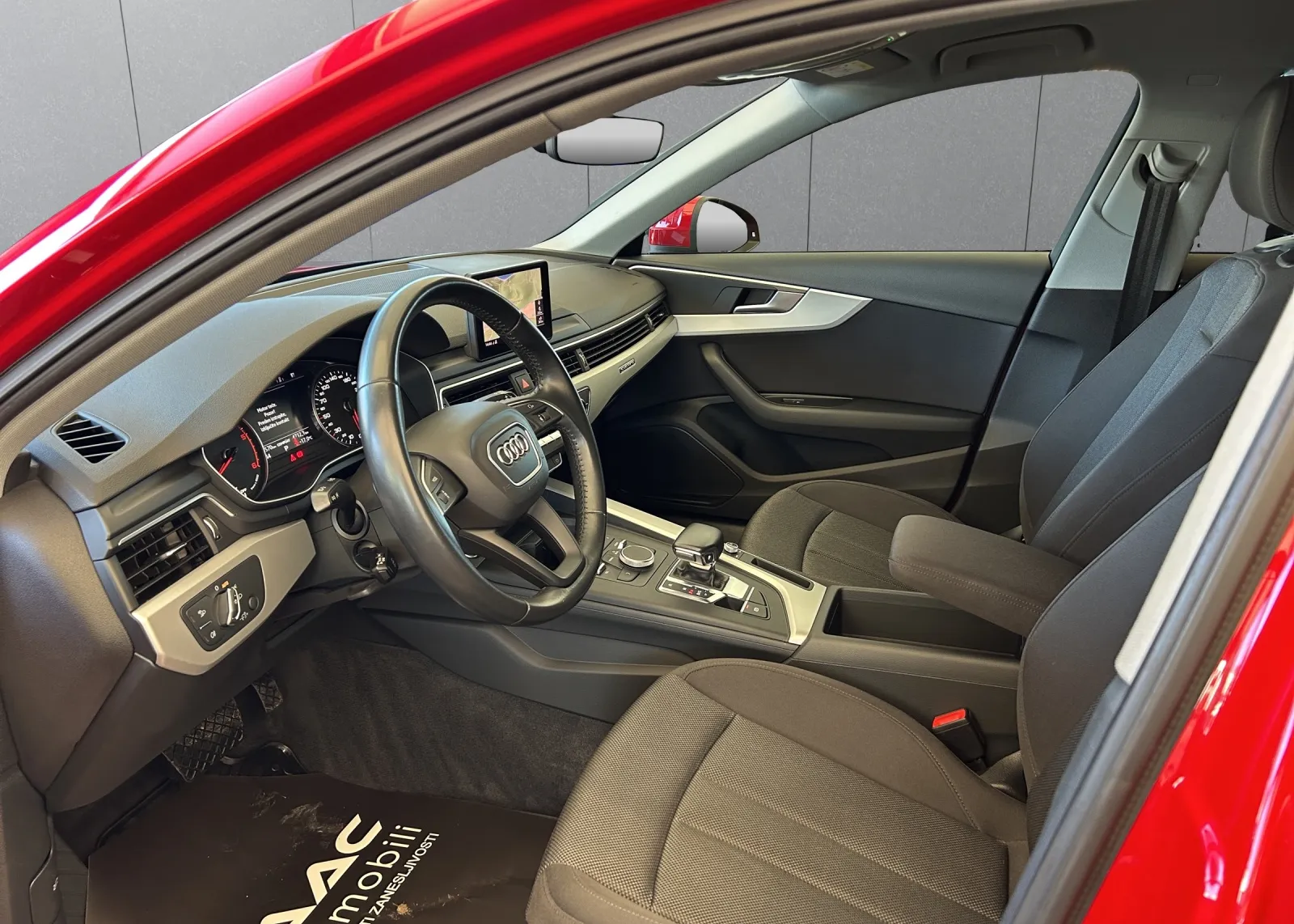 Zunanja slika - Audi A4 - Avant 2.0 TDI Quattro S tronic - 5