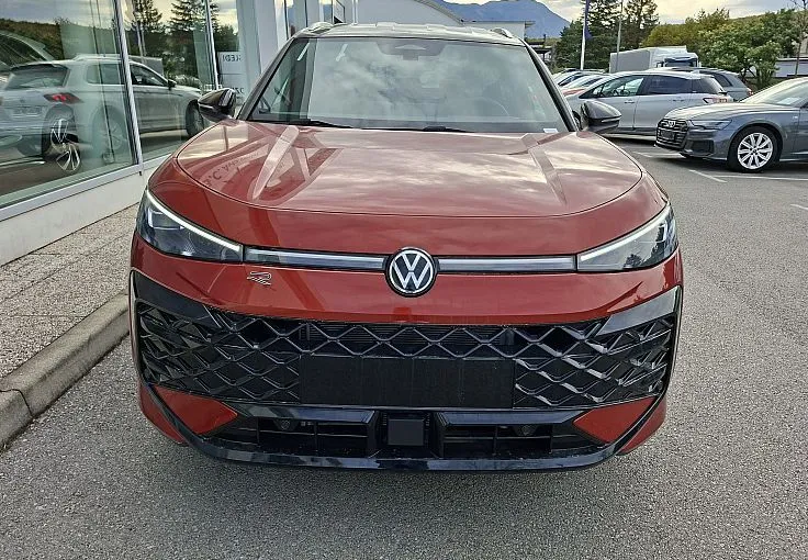Zunanja slika - Volkswagen T-Roc - 1.5 eTSI R-line DSG 110  150 - 7