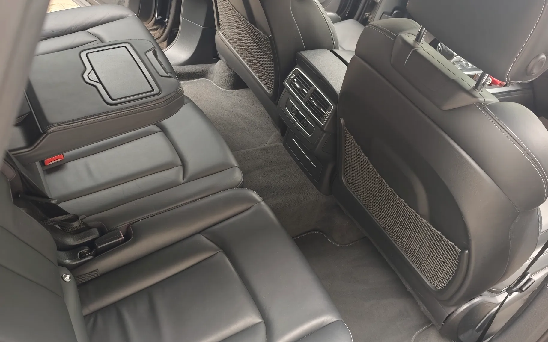 Notranja slika - Audi Q7 - Etron - 5
