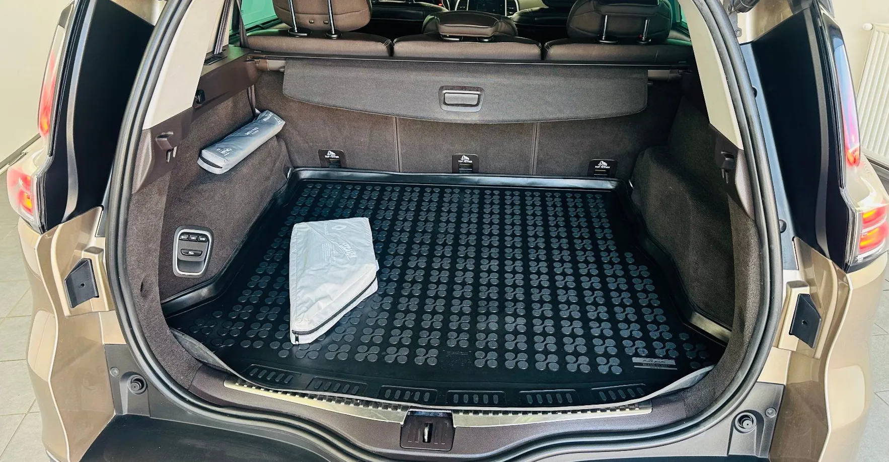 Zunanja slika - Renault Espace - 1.6 HDI 118 KW.KAMERA.NAVI.USNJE.GRE.SED.PANORAMA - 18
