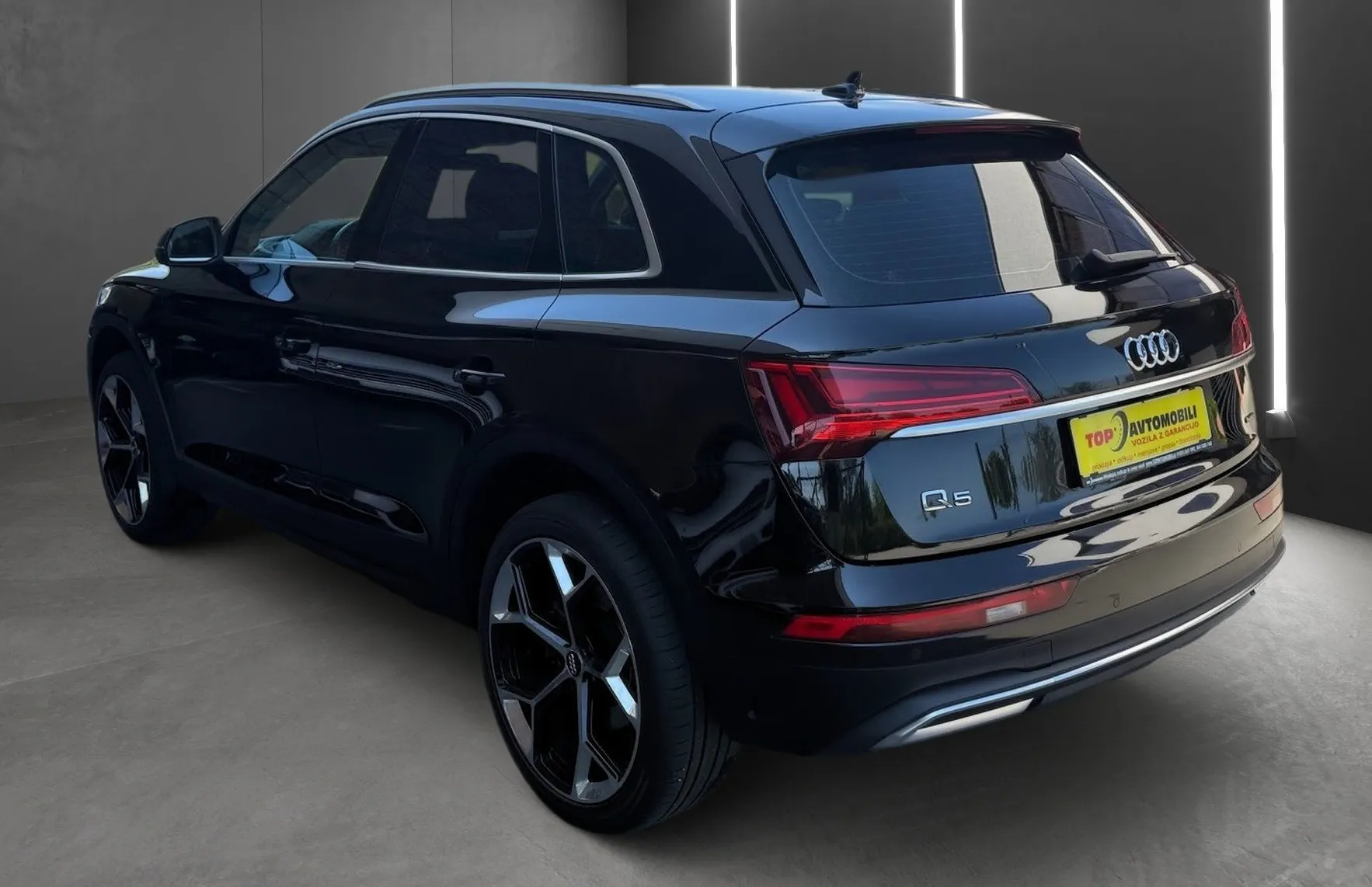 Zunanja slika - Audi Q5 - 40 TDI QUATTRO RADAR VIRTUAL KAMERA PDC TOP - 4