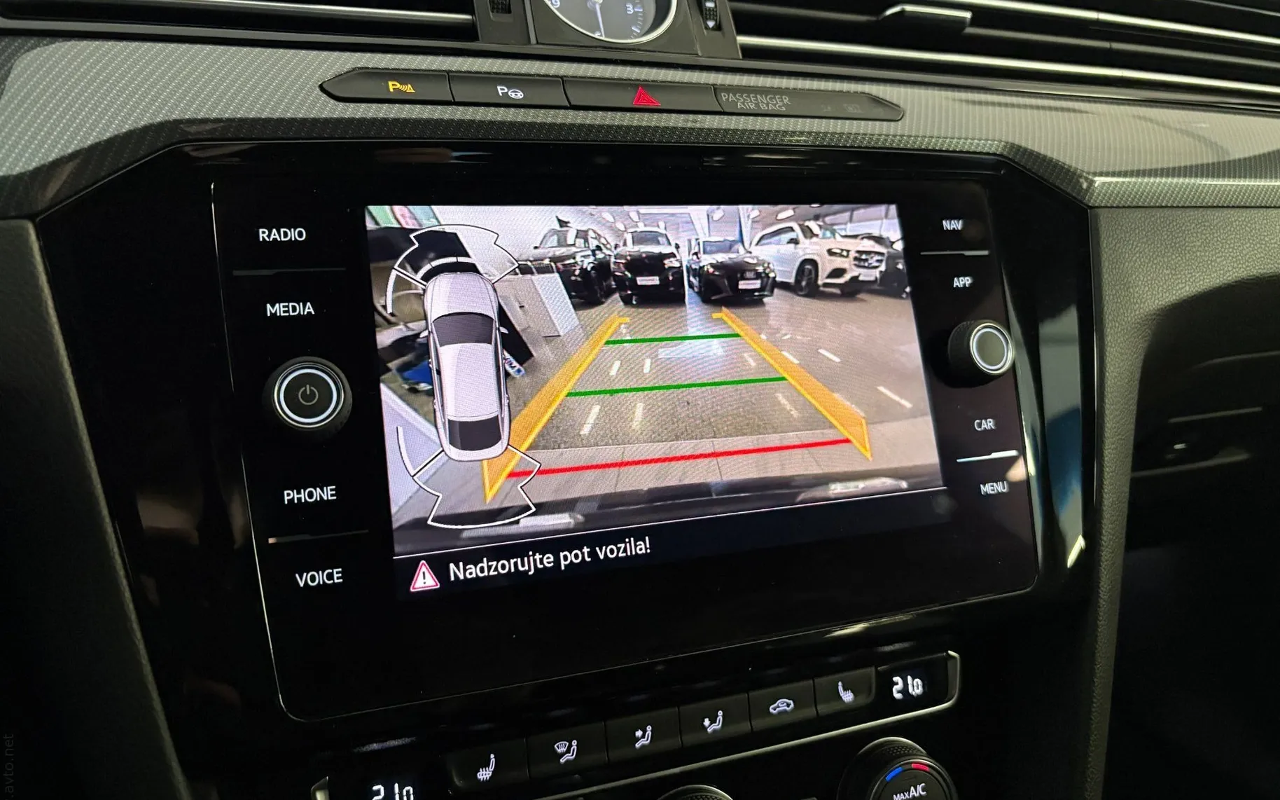 Notranja slika - Volkswagen Arteon - 2.0 TSI R-Line DSG - ACC - Kamera - Gretje - PDC - 12