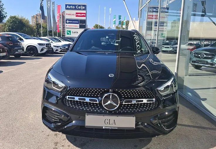 Zunanja slika - Mercedes-Benz GLA-Razred - GLA 180 AMG Line Avt. - 7