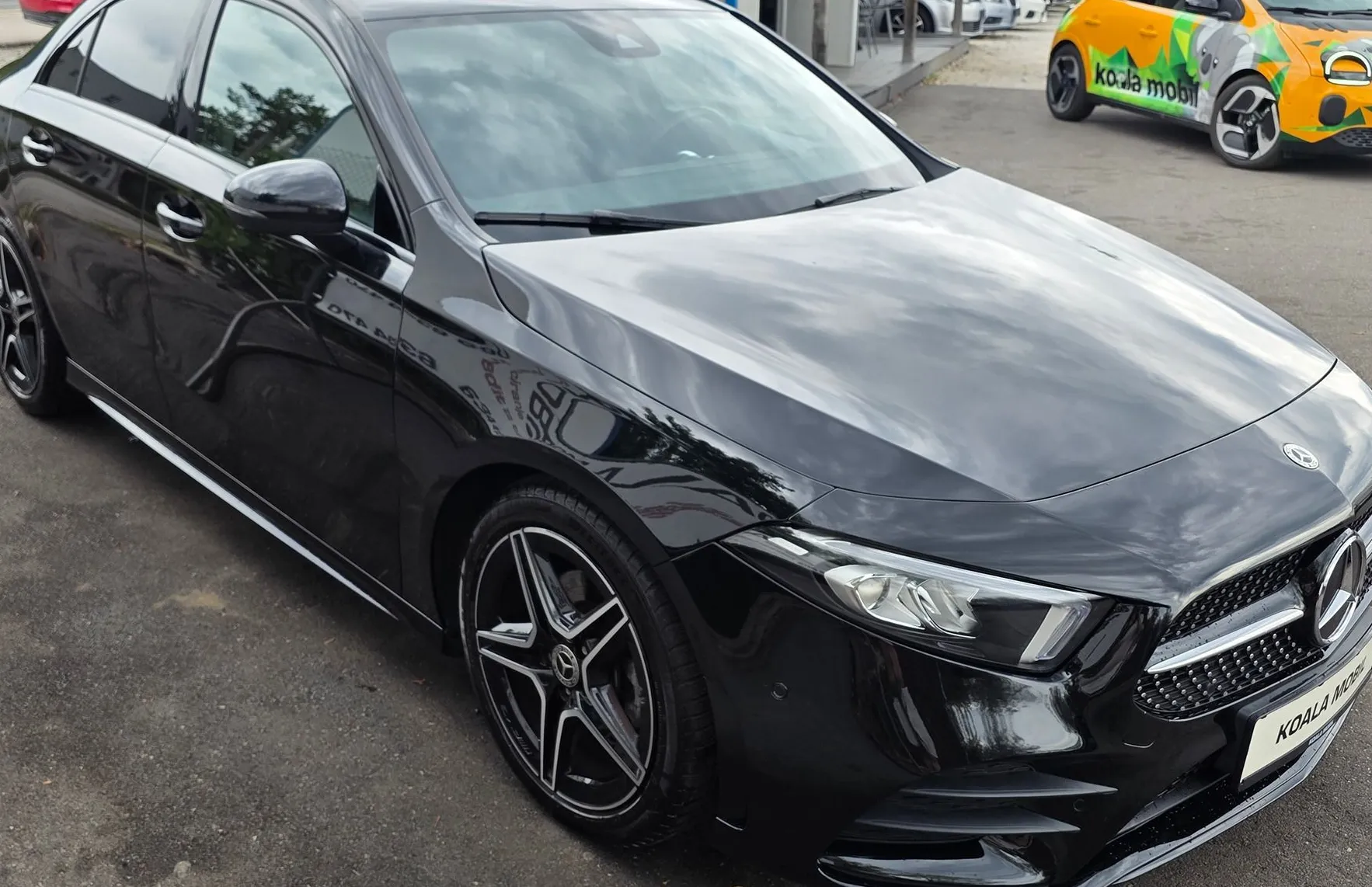 Zunanja slika - Mercedes-Benz A-Razred - A LIMUZINA 200 AMG AVT. LED-VIRTUAL-KAMERA-1.LAST - 3