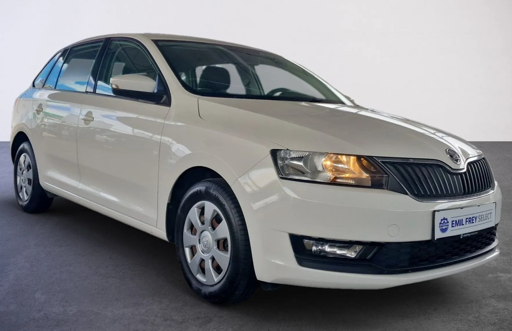Zunanja slika - Škoda Rapid - Spaceback 1.0 TSI Active - 1
