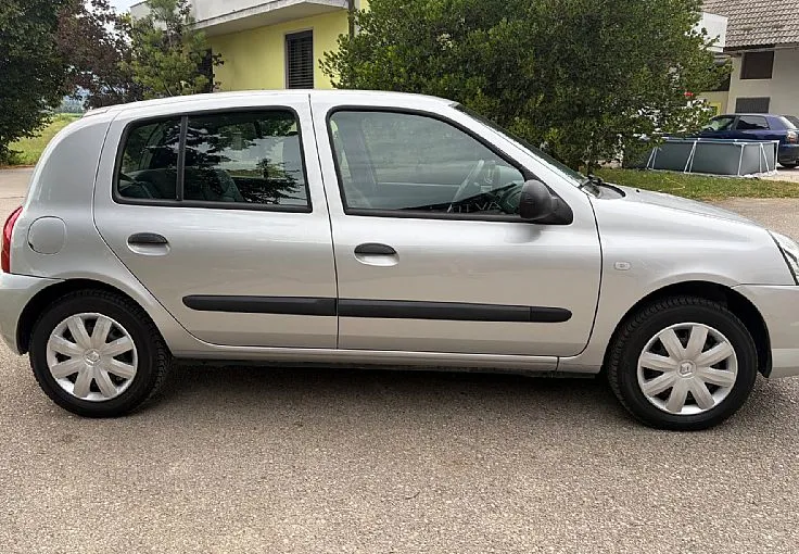 Zunanja slika - Renault Clio - 1.2 Storia 5V - 4