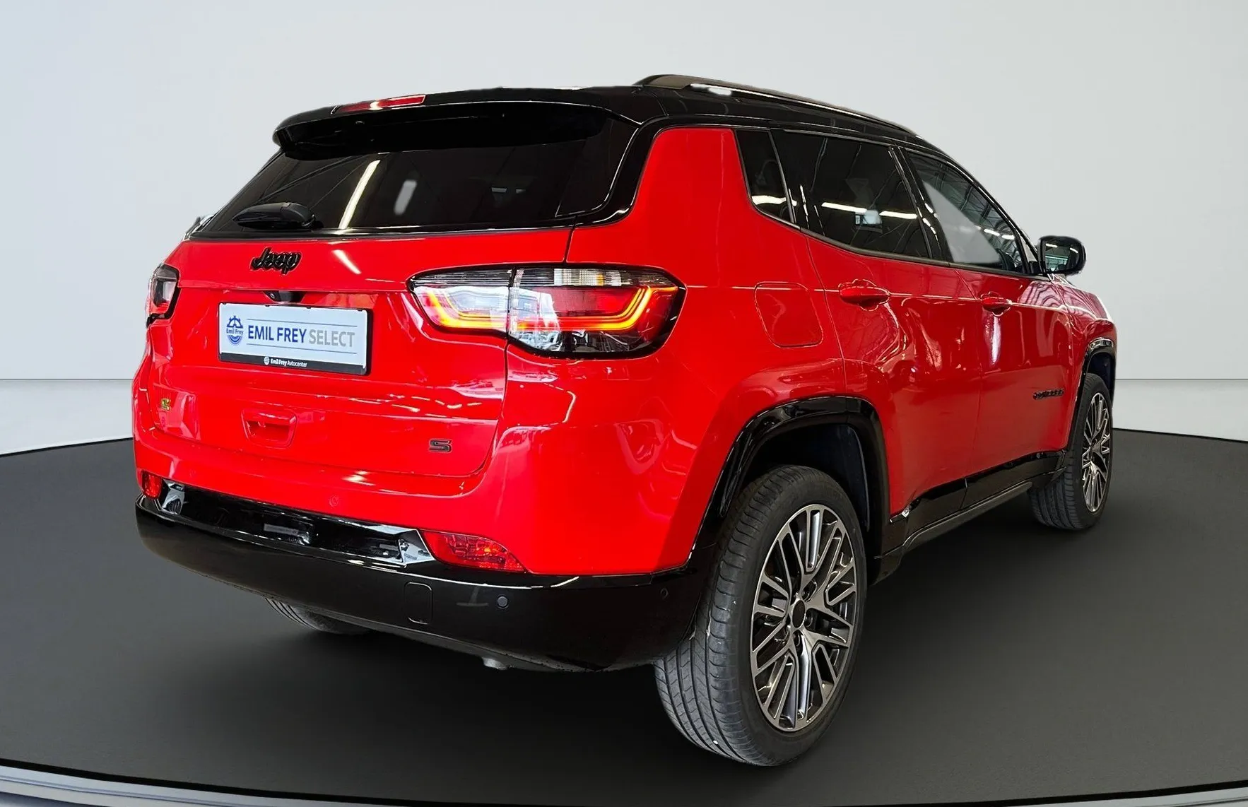 Zunanja slika - Jeep Compass - 1.5 T4 e-Hybrid Summit DCT - 3